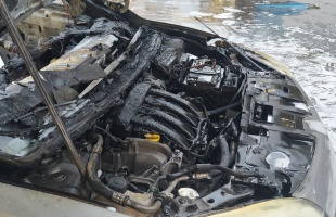 Hétvégi tűzoltói beavatkozások:  épületben, személyautóban és szabadtéren felcsapó lángok