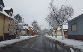 Reggelente nagyon hideg, napközben hideg