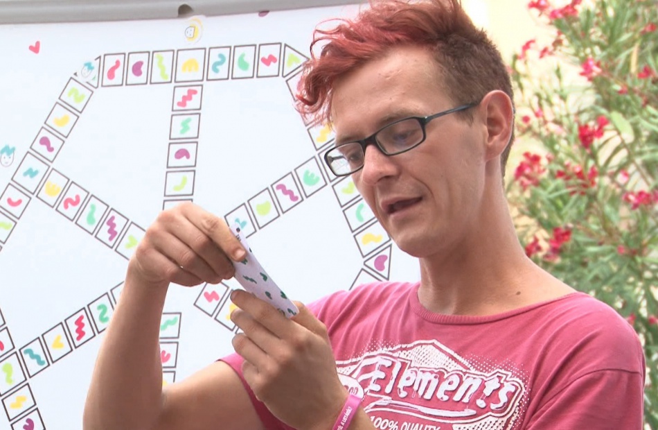 A fővárosban nyitottabbak a melegekkel szemben, mint Kaposváron