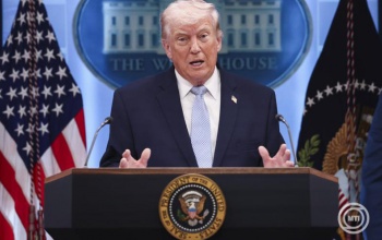 Donald Trump: életbe lépett az iráni kikötők amerikai blokádja hétfőn