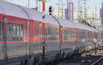 Szünetel a vasúti forgalom a horvát, szlovén és ukrán határon