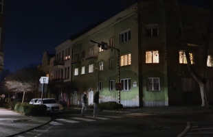 Nem működik a közvilágítás a Kontrássy utcában