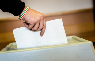 Péntekig befejeződik az értesítők postázása