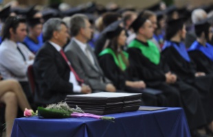 Akinek nincs diplomája, most visszafizetheti az ösztöndíját