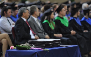 Akinek nincs diplomája, most visszafizetheti az ösztöndíját
