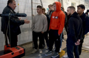 Egyszeri bruttó 152 400 forintos juttatást kapnak a szakképzésben oktatók