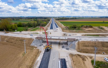 Jó ütemben halad a 67-es út kaposfüredi szakaszának építése - VIDEÓ