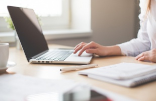 Idén is keresik a digitális szakma női példaképeit