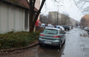 BMW ütközött, aztán lelépett, szemtanúkat keresnek