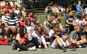 Családi pikniket tartottak a Taszári Fésűs Éva Általános Iskolában