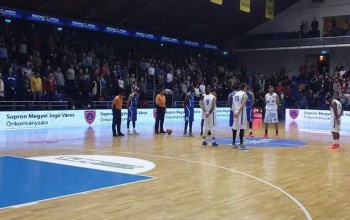 KKK: gyászszünettel kezdődött a mérkőzés Sopronban