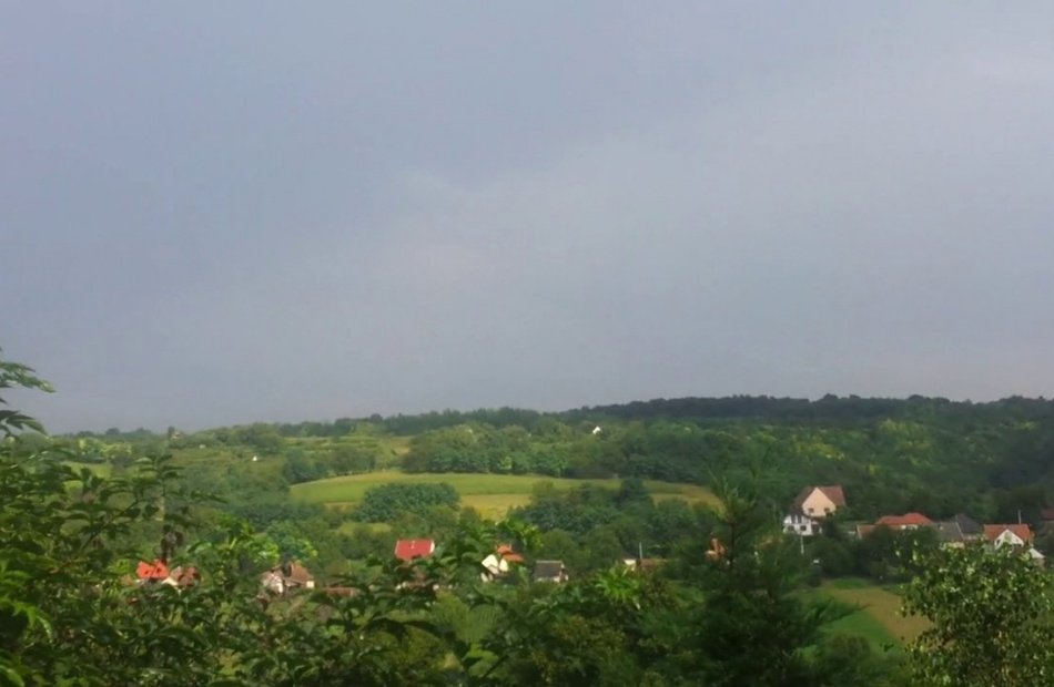 Húsz perccel a felhőszakadás után már sütött is a nap