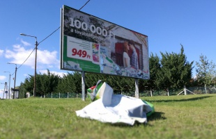 Be kell jelenteni a reklámhordozókat!