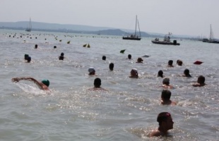 Július 6-án rendezik az idei Balaton-átúszást