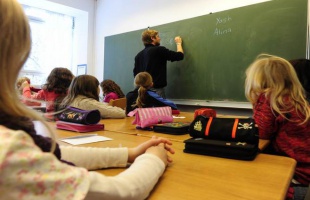 Több kedvezménnyel is támogatja a kormány az iskolakezdést