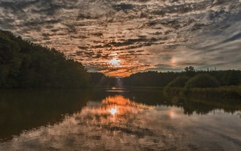 Igazi ősz sok felhővel, esővel