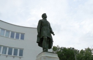 Hetven éve volt a szoboravató a Petőfi téren