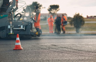 A hidegben történő munkavégzés veszélyeire figyelmeztet az NGM