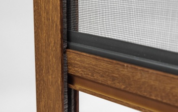 Tartsa távol a szúnyogokat, szereltessen szúnyoghálót a nyílászárókra!