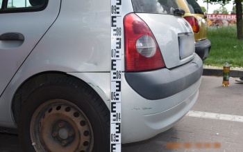 Nekiütközött a parkoló autónak, majd szó nélkül lelépett