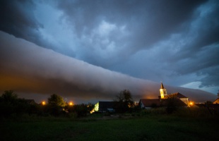 Felhőszakadás és zivatarok miatt adtak ki figyelmeztetést Somogyra is