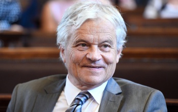 „Jézus áldozatát a tudósokért hozta” - dr. Csókay András érkezik Kaposvárra