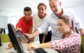 Várják a jelentkezőket az Év Informatika Tanára pályázatra