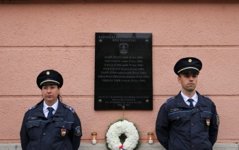 Elhunyt kollégáikra emlékeztek a kaposvári rendőrök