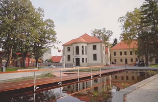 Tíz éve kapta meg a volt kórházi kápolnát a BábSzínTér