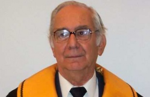 Kilencvenéves lenne dr. Gyódi Gyula orvos, igazgató