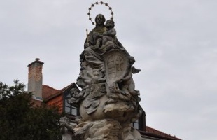 A rokokó Madonna-szobor