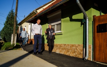 Elkészült a járda a Gyár utcában, a lakók értékelték a munkát