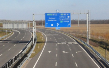 Hasznos tippek, hogy elkerüljük a hétvégi dugókat az M7-es autópályán