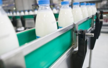 Célirányosan ellenőrzi a tej kereskedelmét a NAV