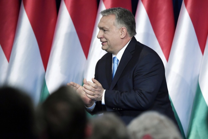 Jövőnk – két nézetben