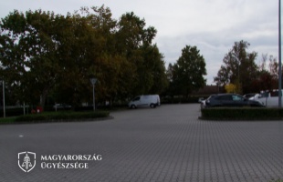 Álrendőrként rabolt pénzt a páros