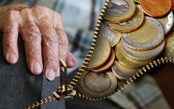 Idén is korábban érkezik a decemberi nyugdíj, januártól 3 százalékkal emelkedik az ellátás