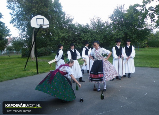 Nyarat búcsúztattak a Róma-hegyen