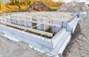 Az alap, amire építünk – miért létfontosságú az alapozás?