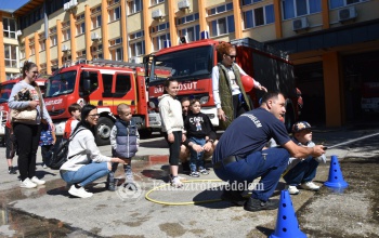 Szélesre tárultak a tűzoltólaktanyák kapui