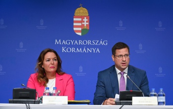 Három kérdésben is módosítják az alaptörvényt