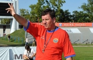 Vasas: Urbán ment, Vlak (vissza)jött