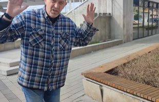 „Téged legalább nem rabosítottak…” – Árok Kornél még mindig hárít, ahelyett, hogy elmondaná, miért hazudott