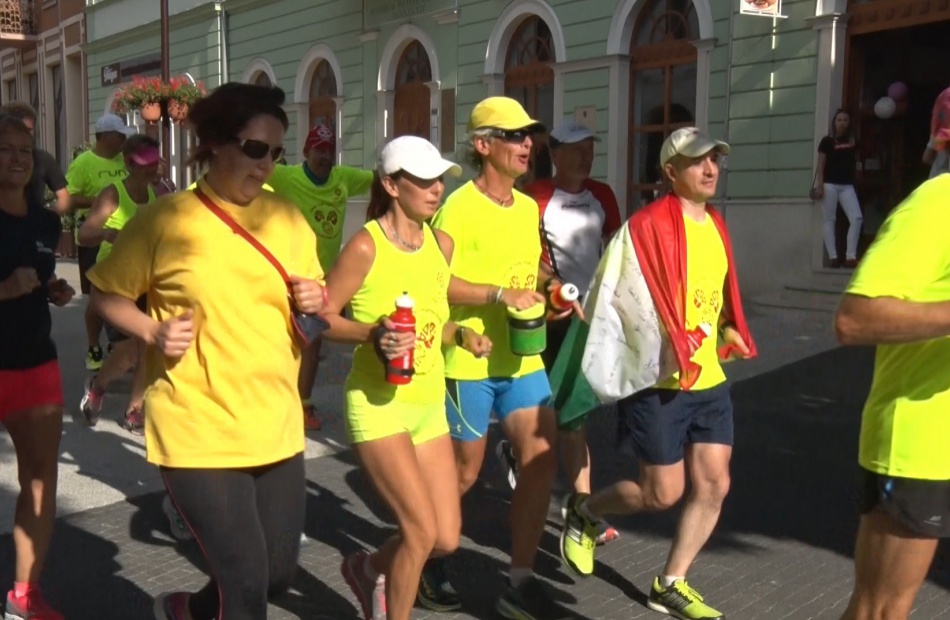 Kaposvári alapítványért futott 450 km-t az ultrafutó