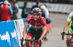 Vas Blanka indul a női Tour de France országúti kerékpáros körversenyen