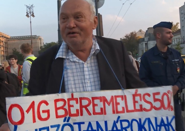 Tüntetések méltósága