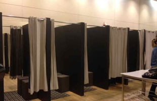 Leszedte a lopásgátlót, úgy akarta kivinni a ruhákat