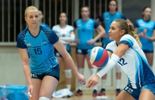 Nagy Fanni a Kaposvári Röplabda Akadémia edzői csapatában!