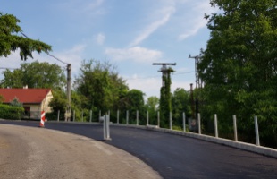 Biztonságosabb lesz a Hegyi utcai kanyar