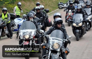 Motoros felvonulás képekben
